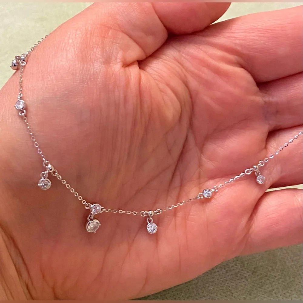 Delicate Crystals Choker Necklace - 925 Silver. 16 inches - Picture 4 of 6